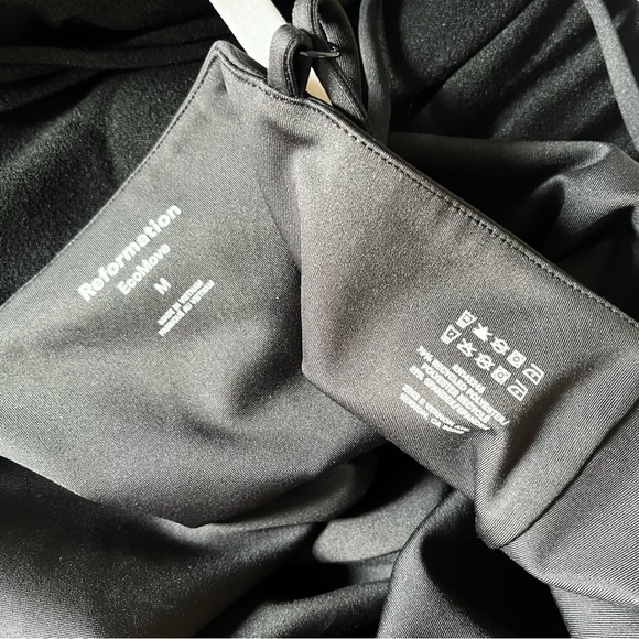 Reformation Tori Ecomove Cropped Tank - Picture 8 of 8